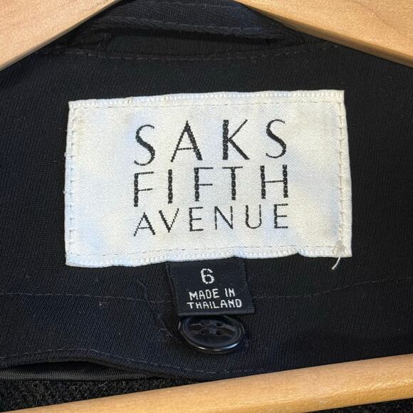 Saks Fifth Avenue Vintage Trench Coat Size 6 - Picture 6 of 12